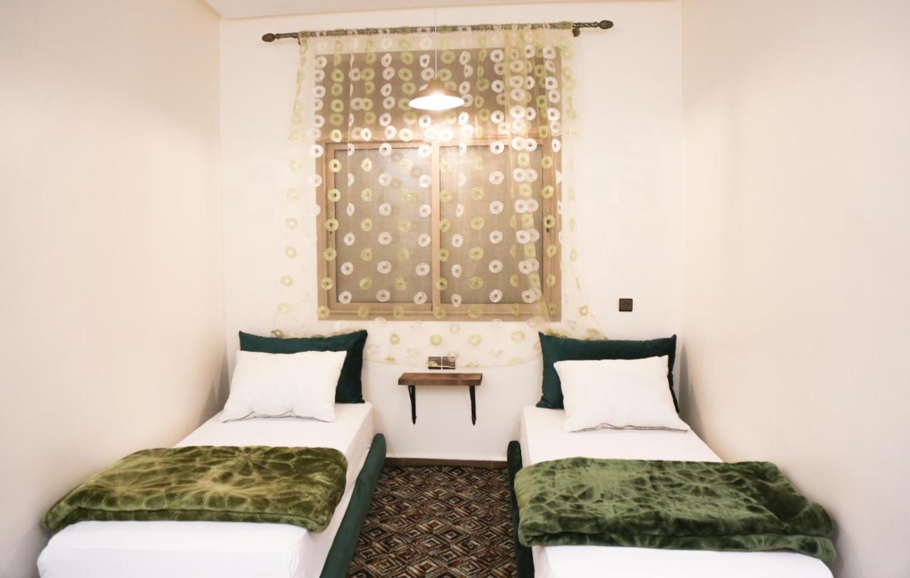 Issli Appartment Climatise Hiver Et Ete 艾兹鲁 外观 照片