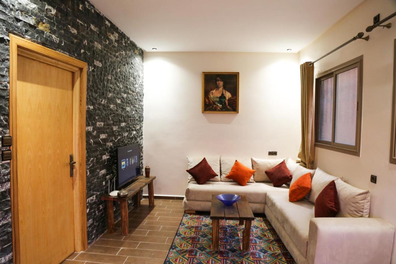 Issli Appartment Climatise Hiver Et Ete 艾兹鲁 外观 照片