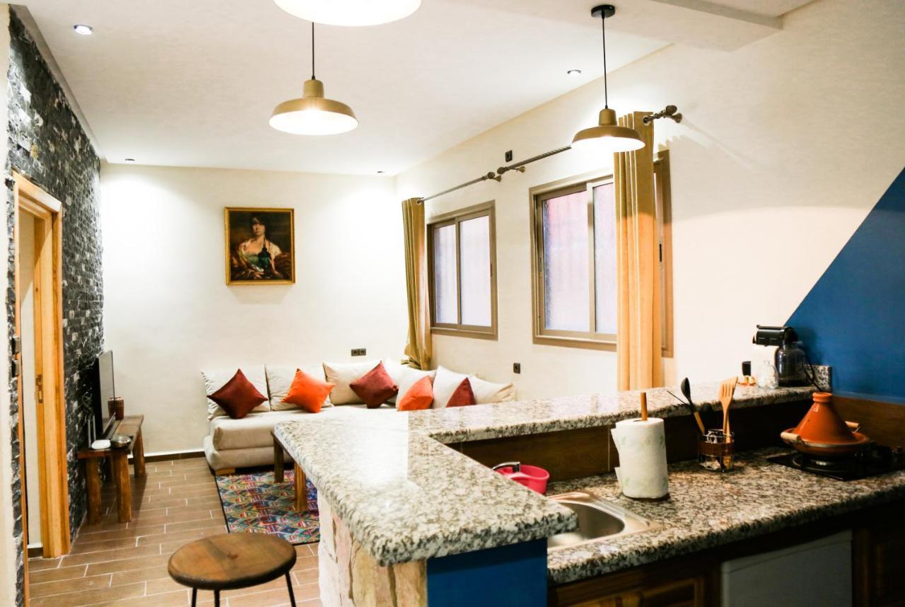 Issli Appartment Climatise Hiver Et Ete 艾兹鲁 外观 照片